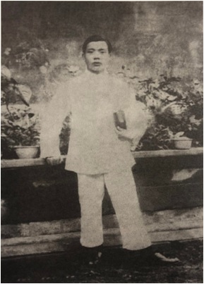 18学生时代的李一氓.jpg